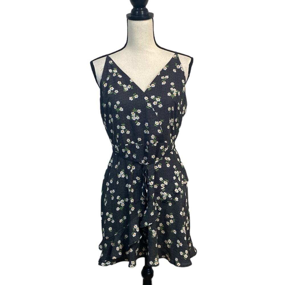 Altar’d State Black Dot and Daisy Ruffle Mini Dress Size Large